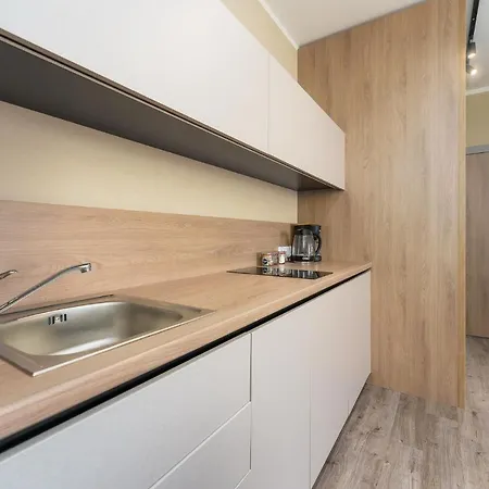 W Rent Like - Bel Mare 504e